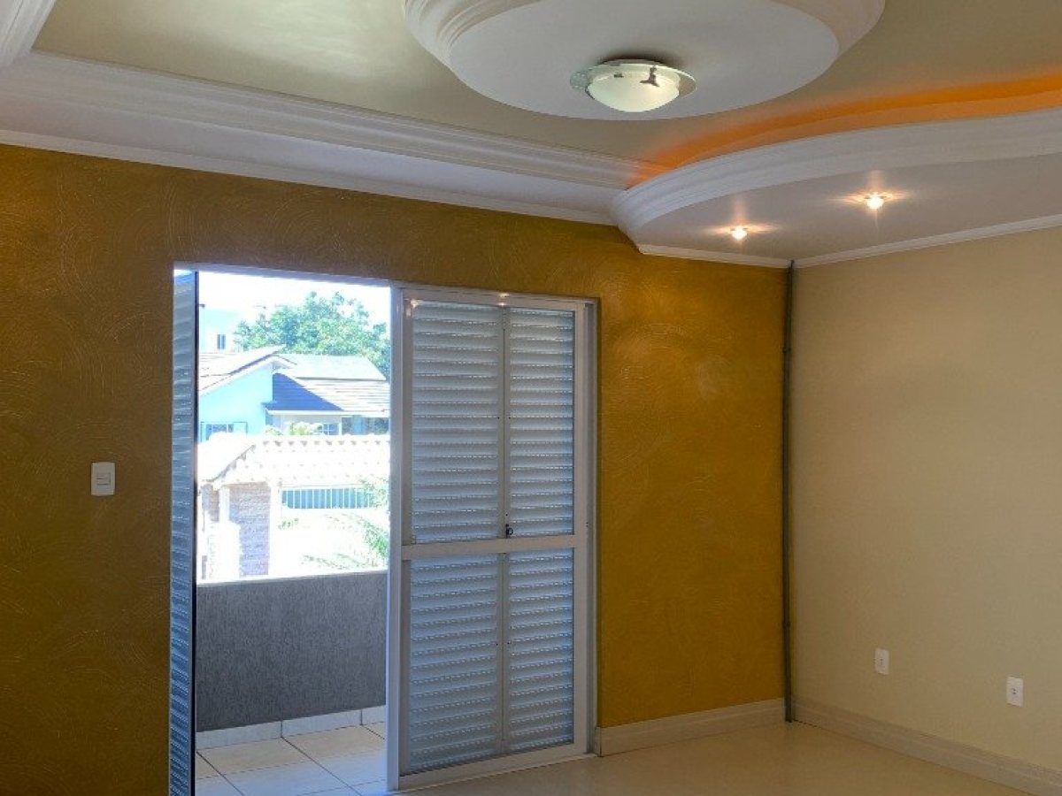 Casa com 370m², 6 dormitórios, Sim suíte, 2 vagas, no bairro São José  Operário em Marau