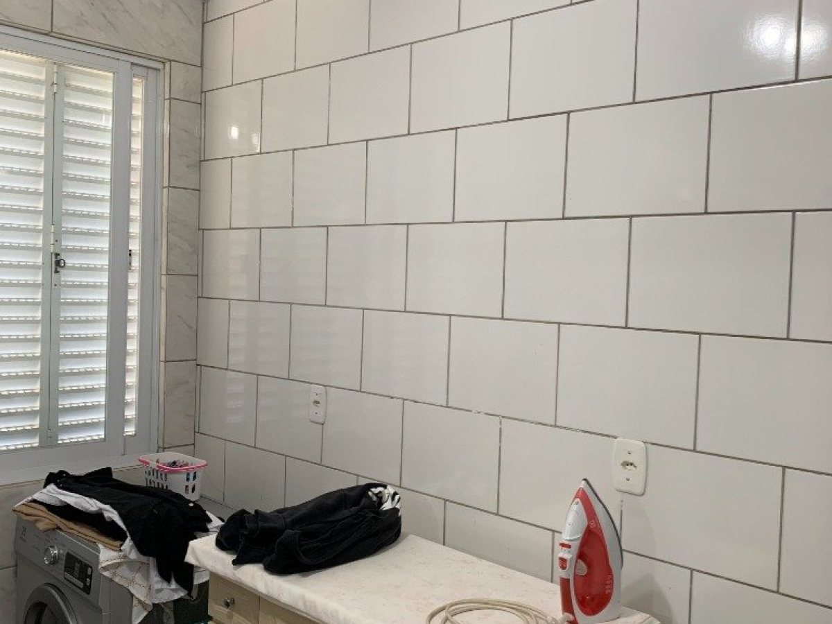 Casa com 370m², 6 dormitórios, Sim suíte, 2 vagas, no bairro São José  Operário em Marau