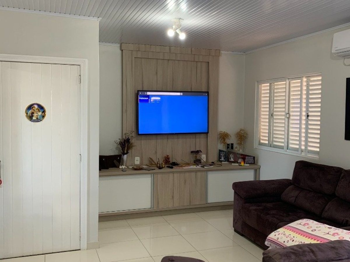 Casa com 370m², 6 dormitórios, Sim suíte, 2 vagas, no bairro São José  Operário em Marau