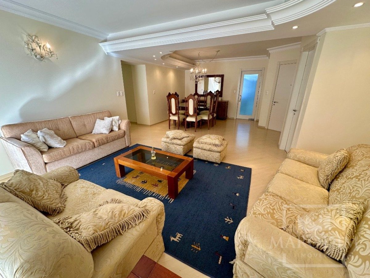 Apartamento com 204m², 3 dormitórios, Sim suíte, 2 vagas, no bairro Centro em Marau