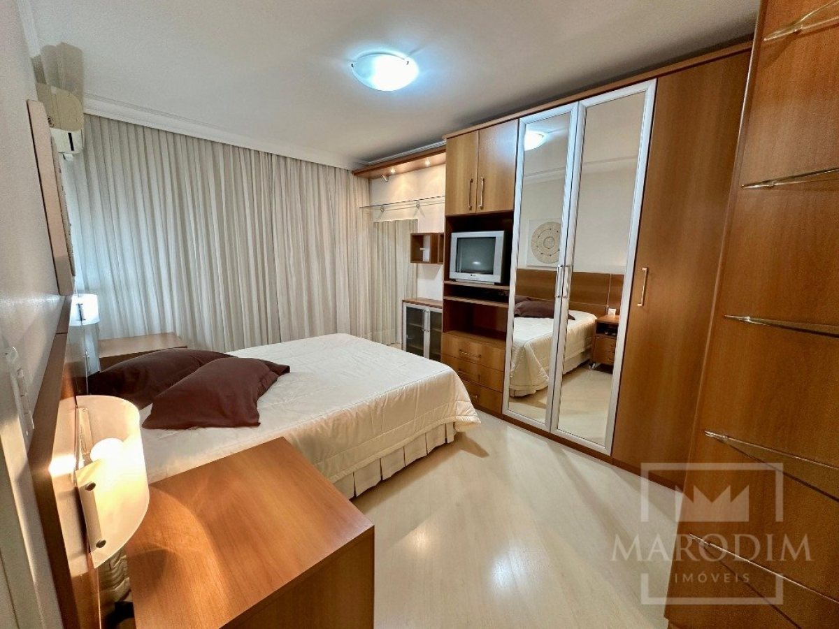 Apartamento com 204m², 3 dormitórios, Sim suíte, 2 vagas, no bairro Centro em Marau