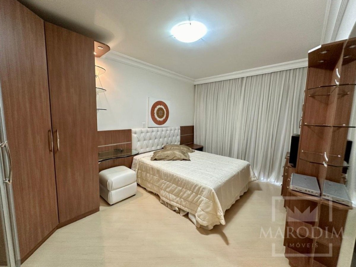 Apartamento com 204m², 3 dormitórios, Sim suíte, 2 vagas, no bairro Centro em Marau