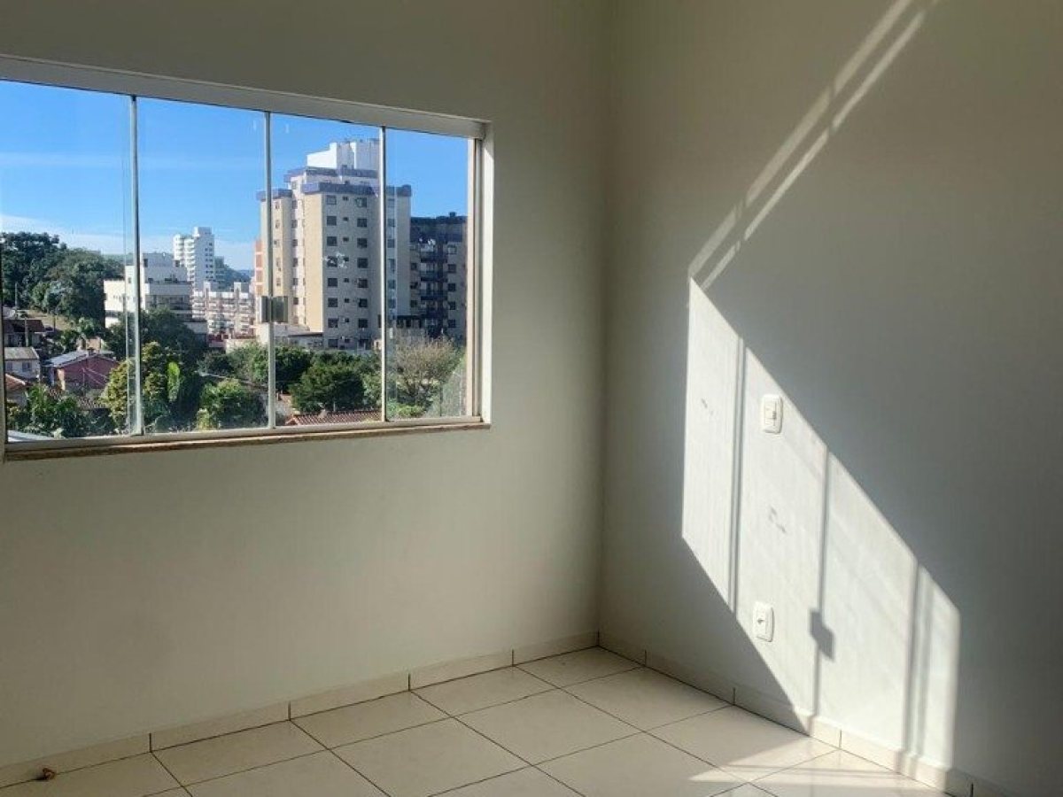 Apartamento com 80m², 2 dormitórios, Nao suíte, 1 vaga, no bairro Bosque em Marau