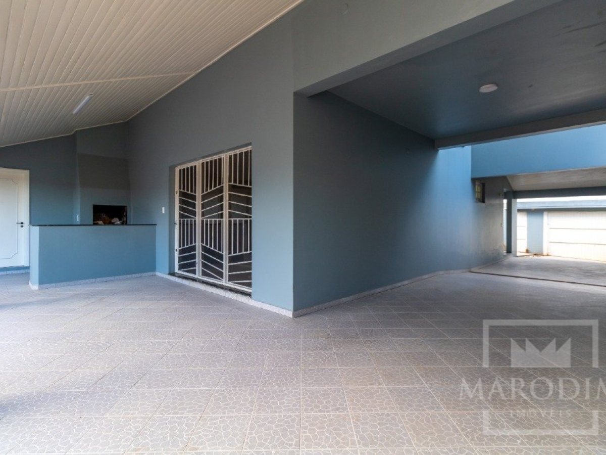 Casa com 293m², 3 dormitórios, Sim suíte, 3 vagas, no bairro Bosque em Marau