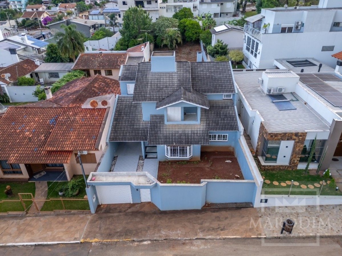Casa com 293m², 3 dormitórios, Sim suíte, 3 vagas, no bairro Bosque em Marau