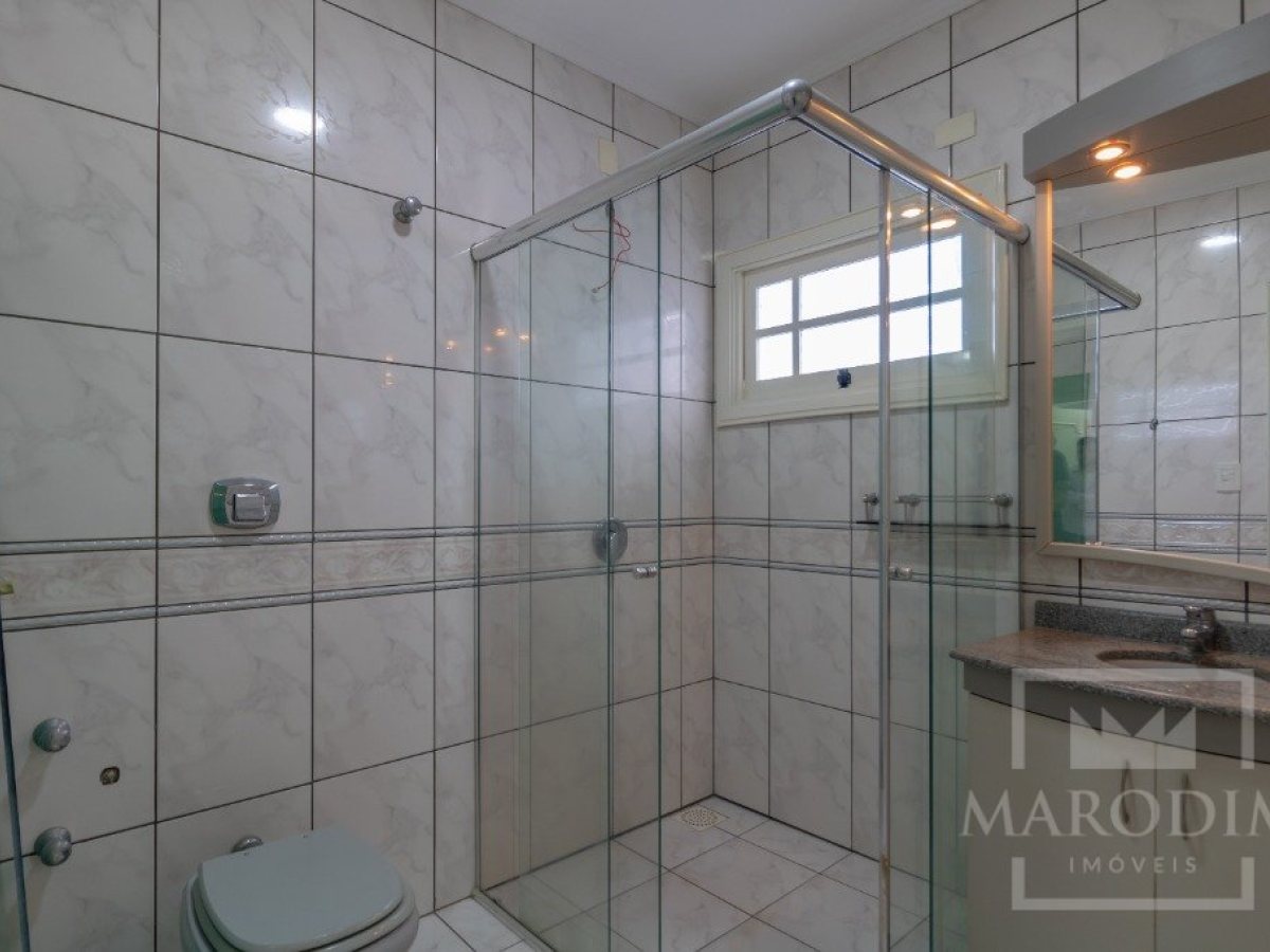 Casa com 293m², 3 dormitórios, Sim suíte, 3 vagas, no bairro Bosque em Marau