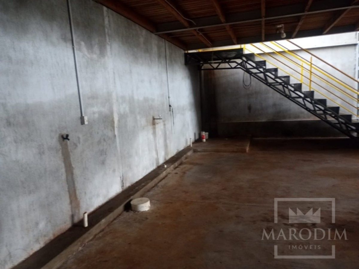 Pavilhão com 250m², Nao suíte, no bairro São José  Operário em Marau