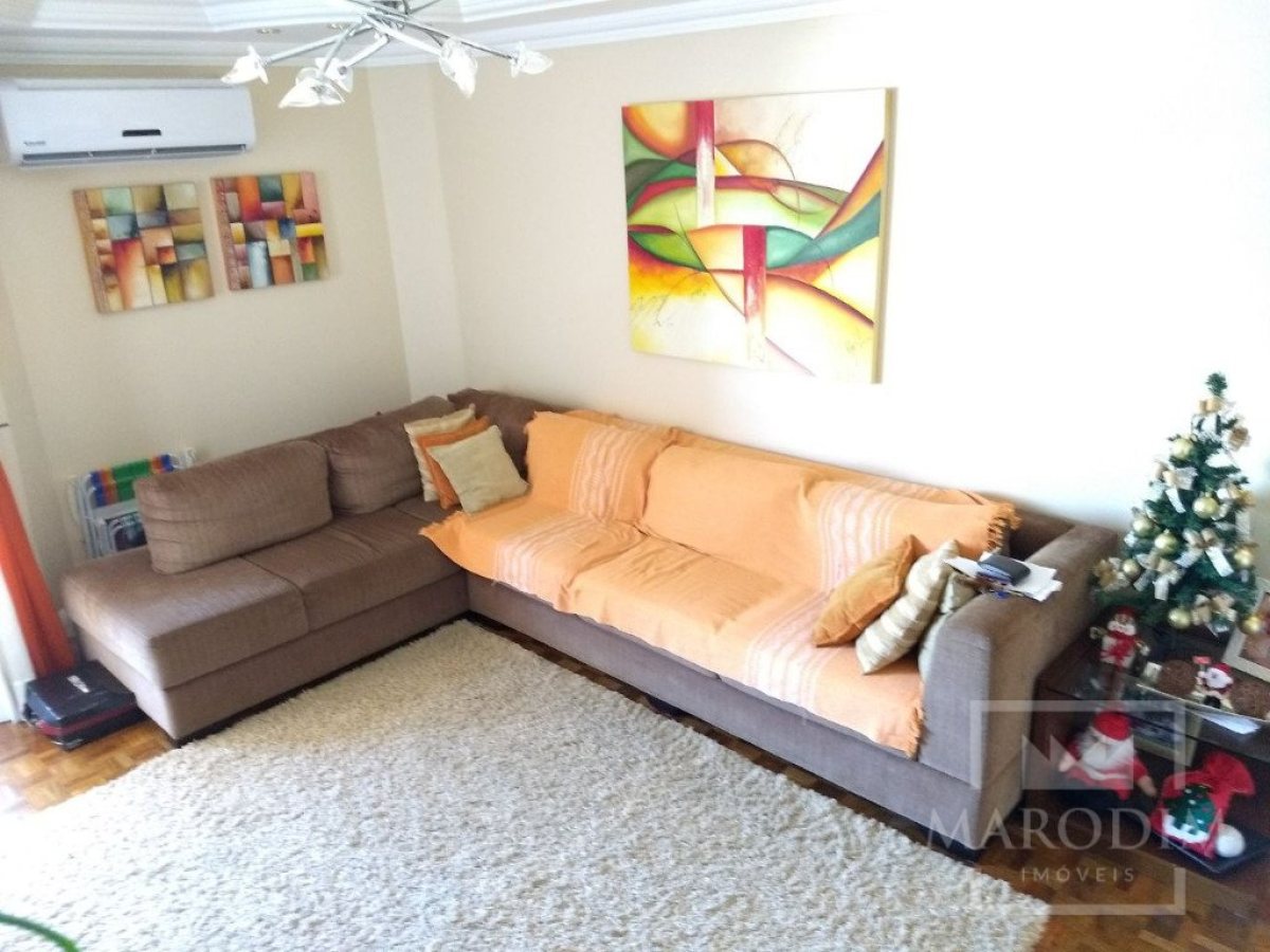 Apartamento com 71m², 2 dormitórios, Nao suíte, 1 vaga, no bairro Centro em Marau