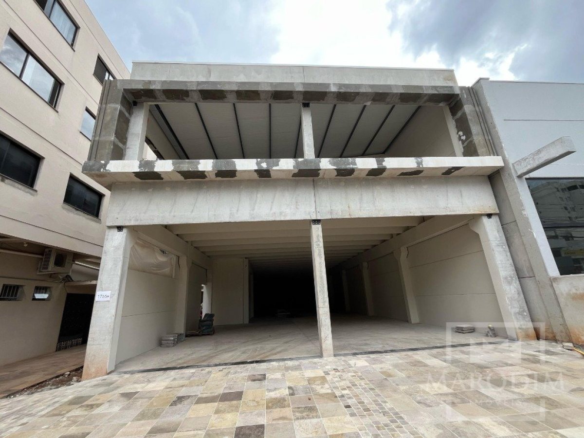 Salas/Conjuntos com 350m², Nao suíte, no bairro Centro em Marau