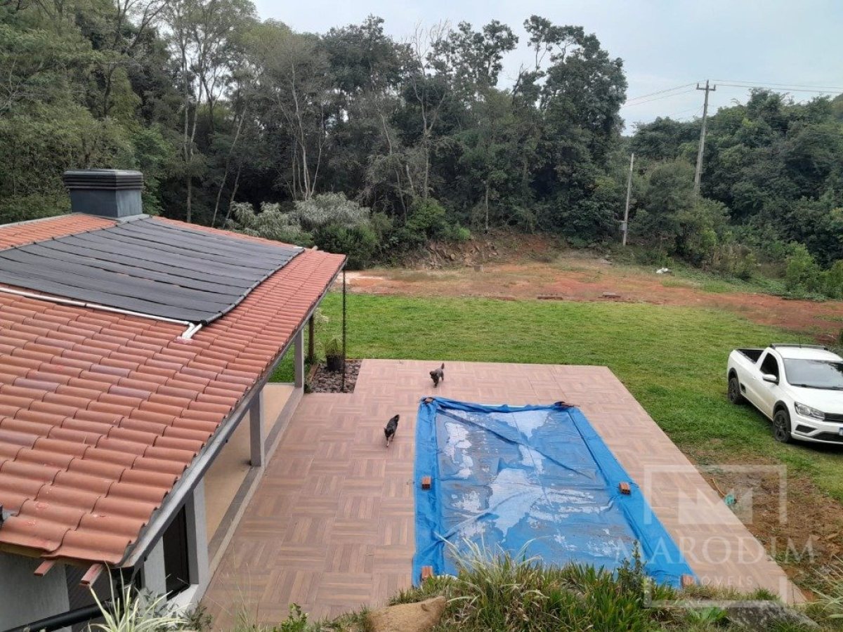 Chácara com 40m², 1 dormitório, Nao suíte, no bairro Interior em Marau