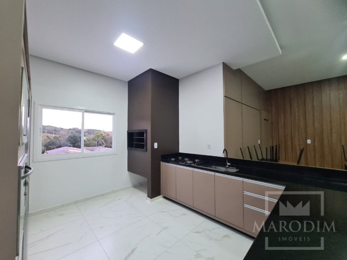 Apartamento com 78m², 2 dormitórios, Nao suíte, 2 vagas, no bairro Centro em Marau