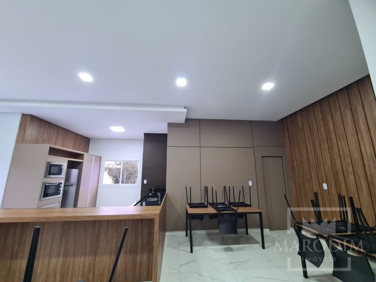 Apartamento com 78m², 2 dormitórios, Nao suíte, 2 vagas, no bairro Centro em Marau