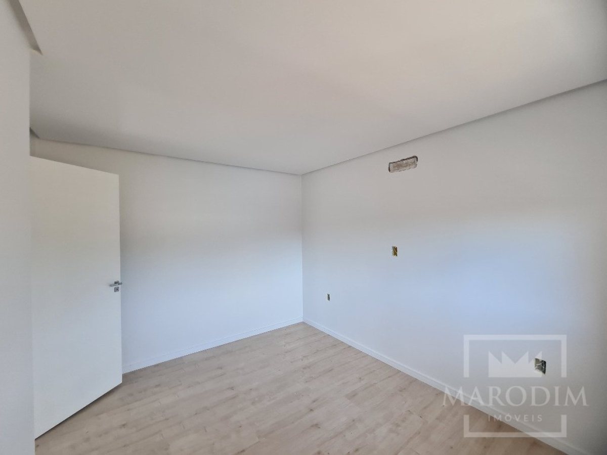 Apartamento com 78m², 2 dormitórios, Nao suíte, 2 vagas, no bairro Centro em Marau