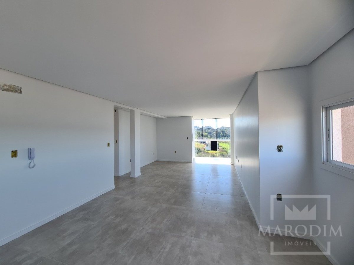 Apartamento com 78m², 2 dormitórios, Nao suíte, 2 vagas, no bairro Centro em Marau