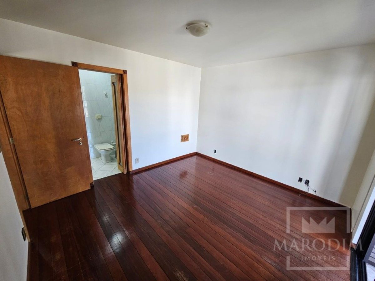 Apartamento com 123m², 3 dormitórios, Sim suíte, 1 vaga, no bairro Centro em Marau