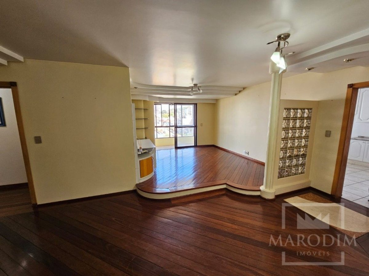 Apartamento com 123m², 3 dormitórios, Sim suíte, 1 vaga, no bairro Centro em Marau