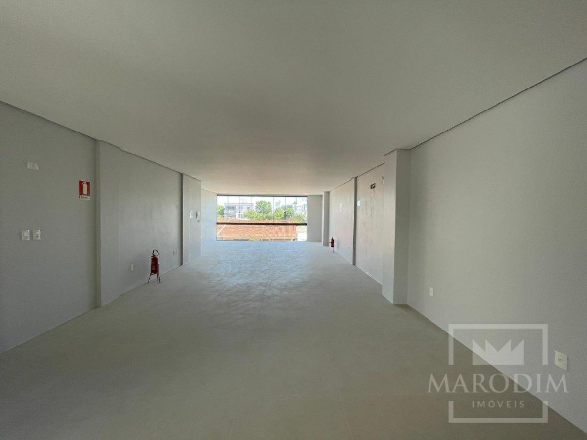 Salas/Conjuntos com 91m², Nao suíte, no bairro Centro em Marau