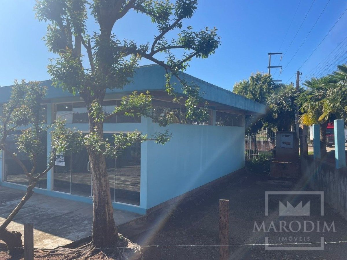 Salas/Conjuntos com 81m², Nao suíte, no bairro Santa Rita em Marau