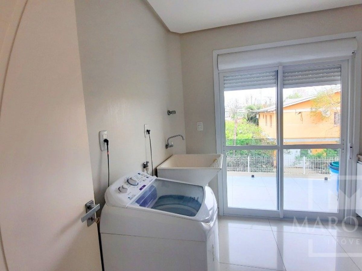 Casa com 302m², 6 dormitórios, Sim suíte, 5 vagas, no bairro Casa Com 2 Moradia em Marau