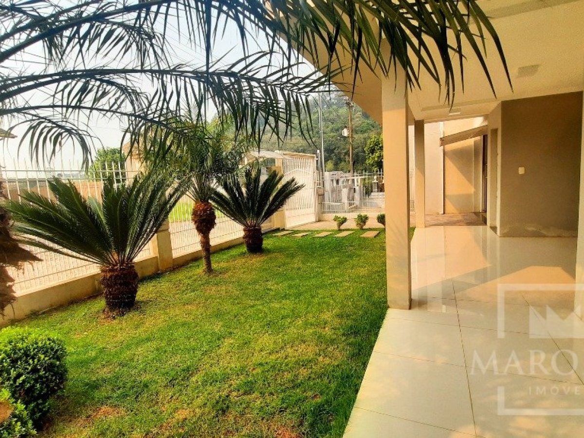 Casa com 302m², 6 dormitórios, Sim suíte, 5 vagas, no bairro Casa Com 2 Moradia em Marau