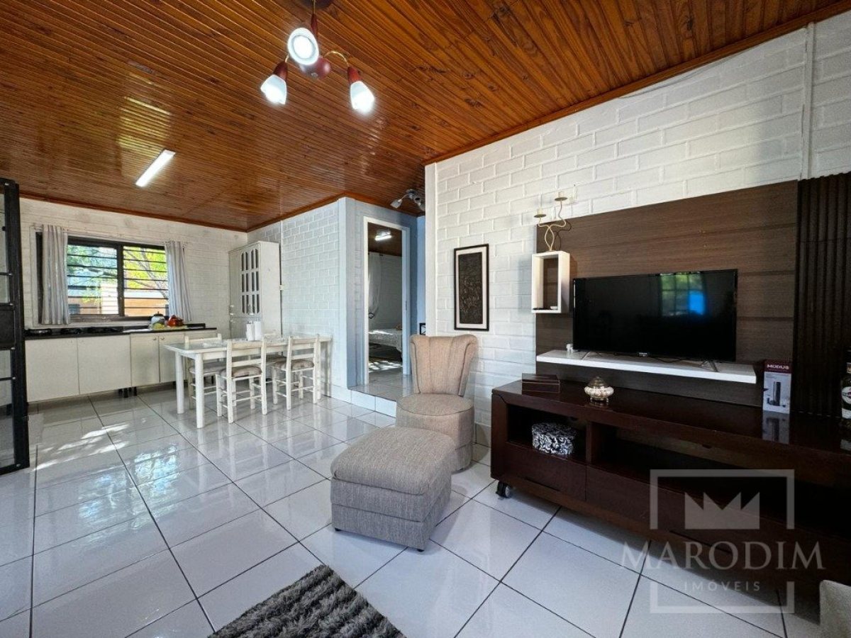 Sítio com 85m², 3 dormitórios, Nao suíte, 2 vagas, no bairro Barragem Capingui em Marau