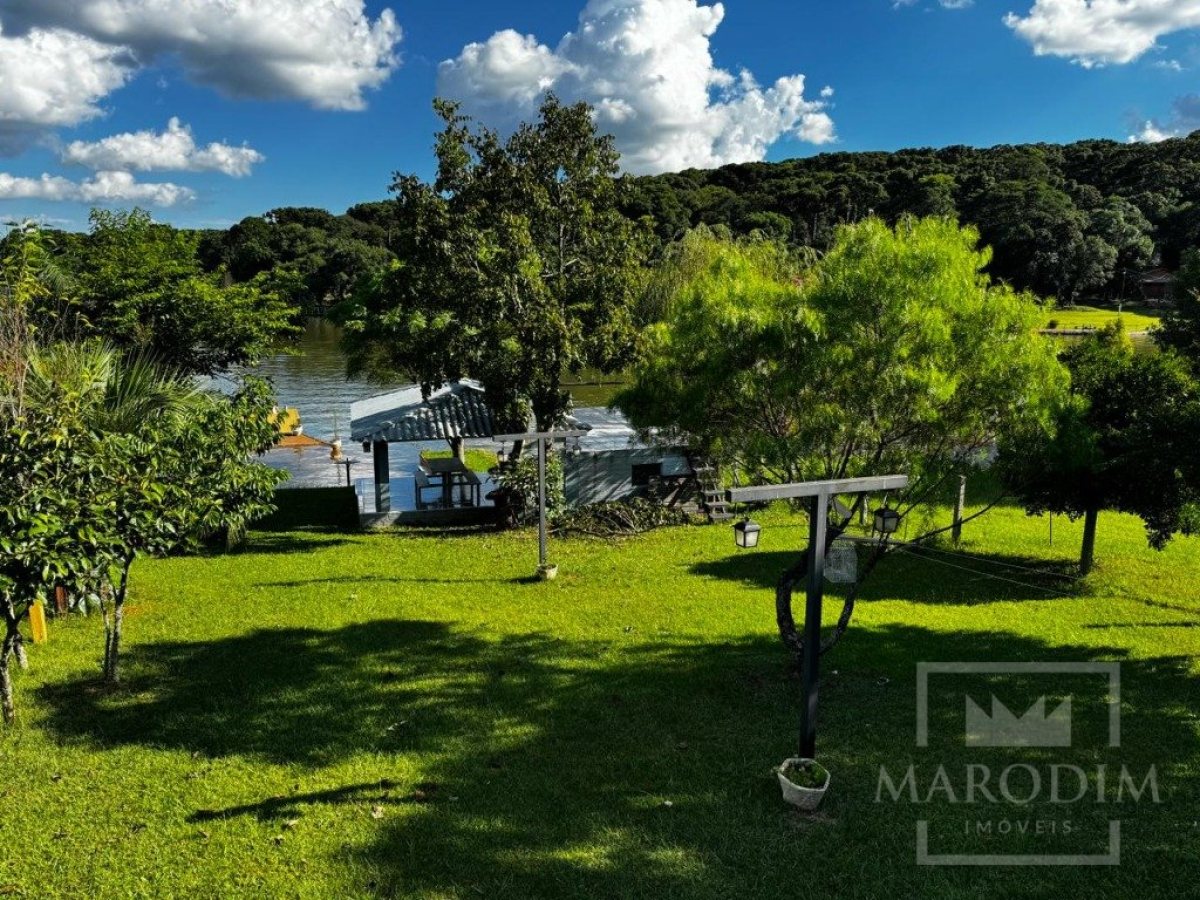 Sítio com 85m², 3 dormitórios, Nao suíte, 2 vagas, no bairro Barragem Capingui em Marau