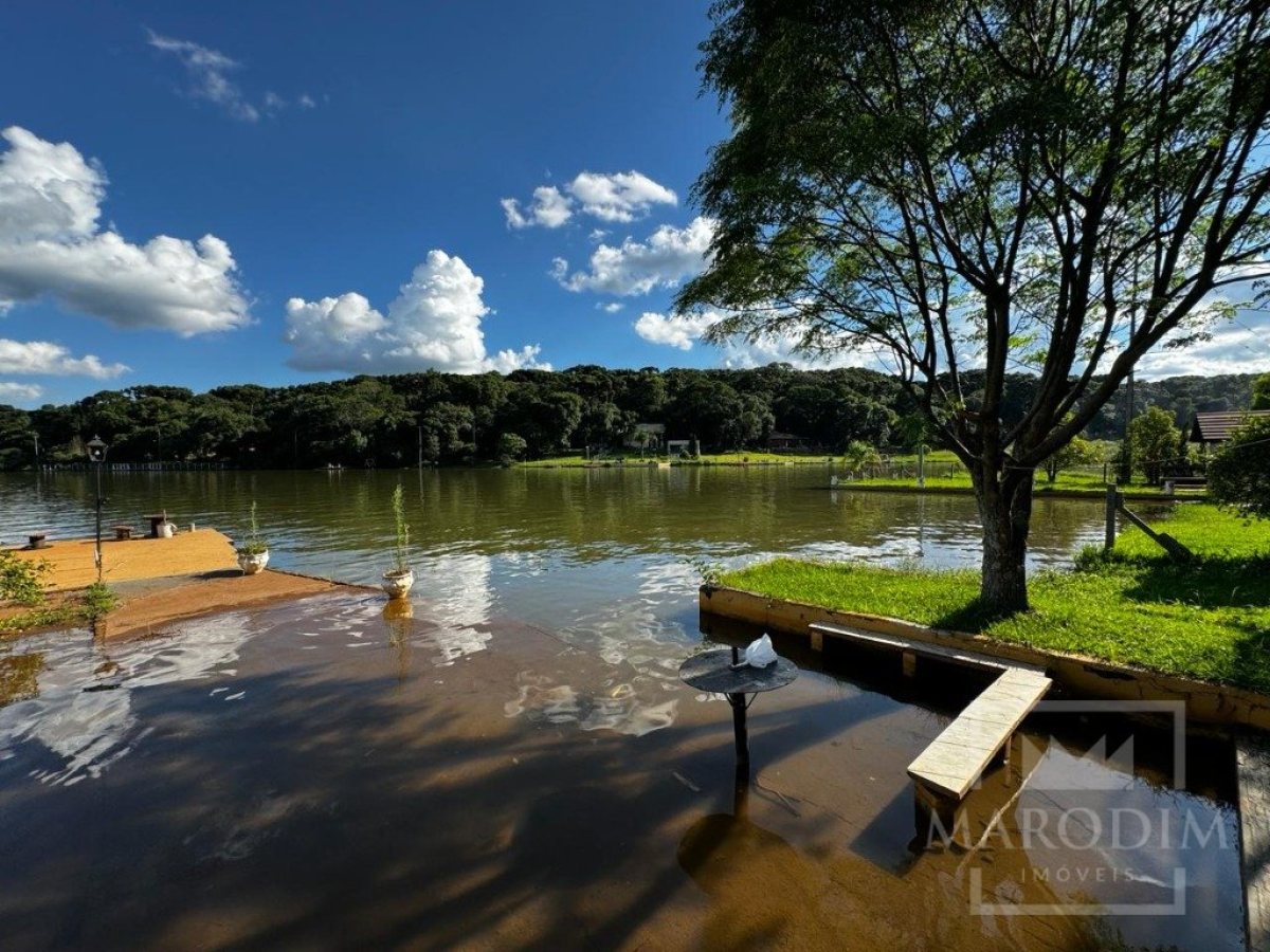 Sítio com 85m², 3 dormitórios, Nao suíte, 2 vagas, no bairro Barragem Capingui em Marau