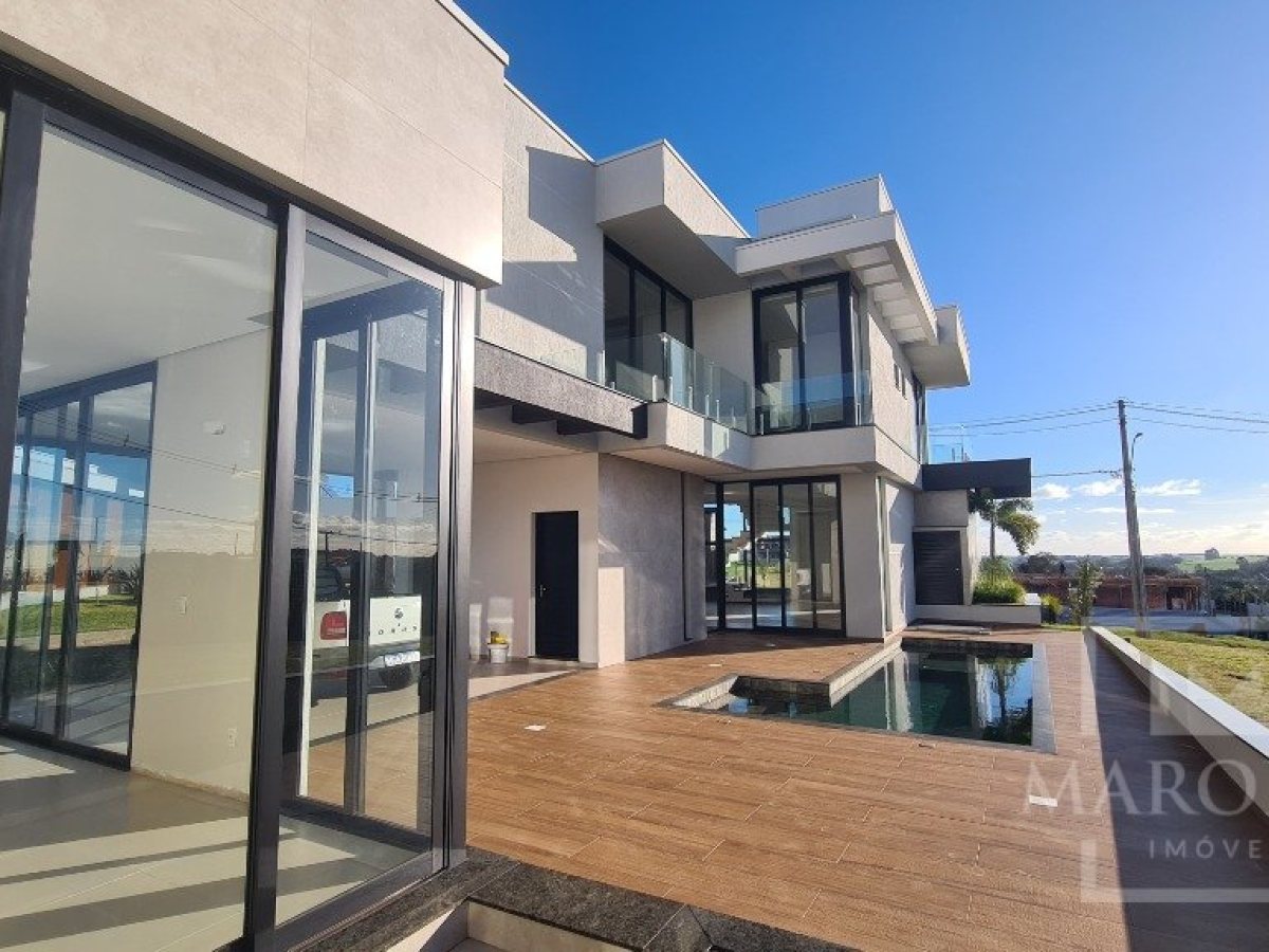 Casa com 265m², 3 dormitórios, Nao suíte, 2 vagas, no bairro Rodovia ERS 324 em Marau