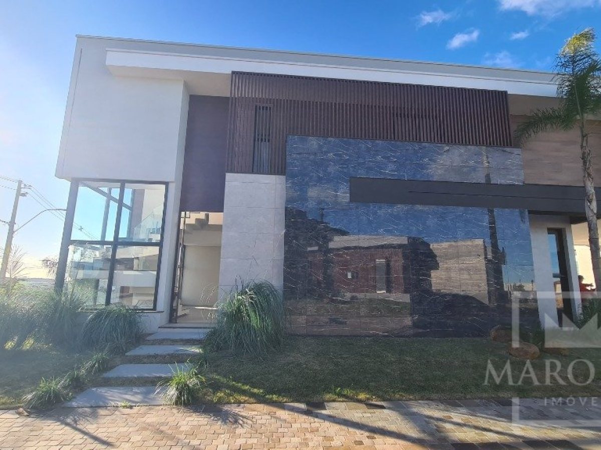 Casa com 265m², 3 dormitórios, Nao suíte, 2 vagas, no bairro Rodovia ERS 324 em Marau