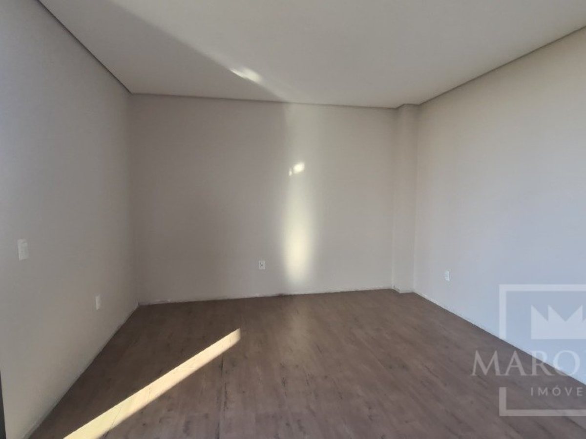 Casa com 265m², 3 dormitórios, Nao suíte, 2 vagas, no bairro Rodovia ERS 324 em Marau