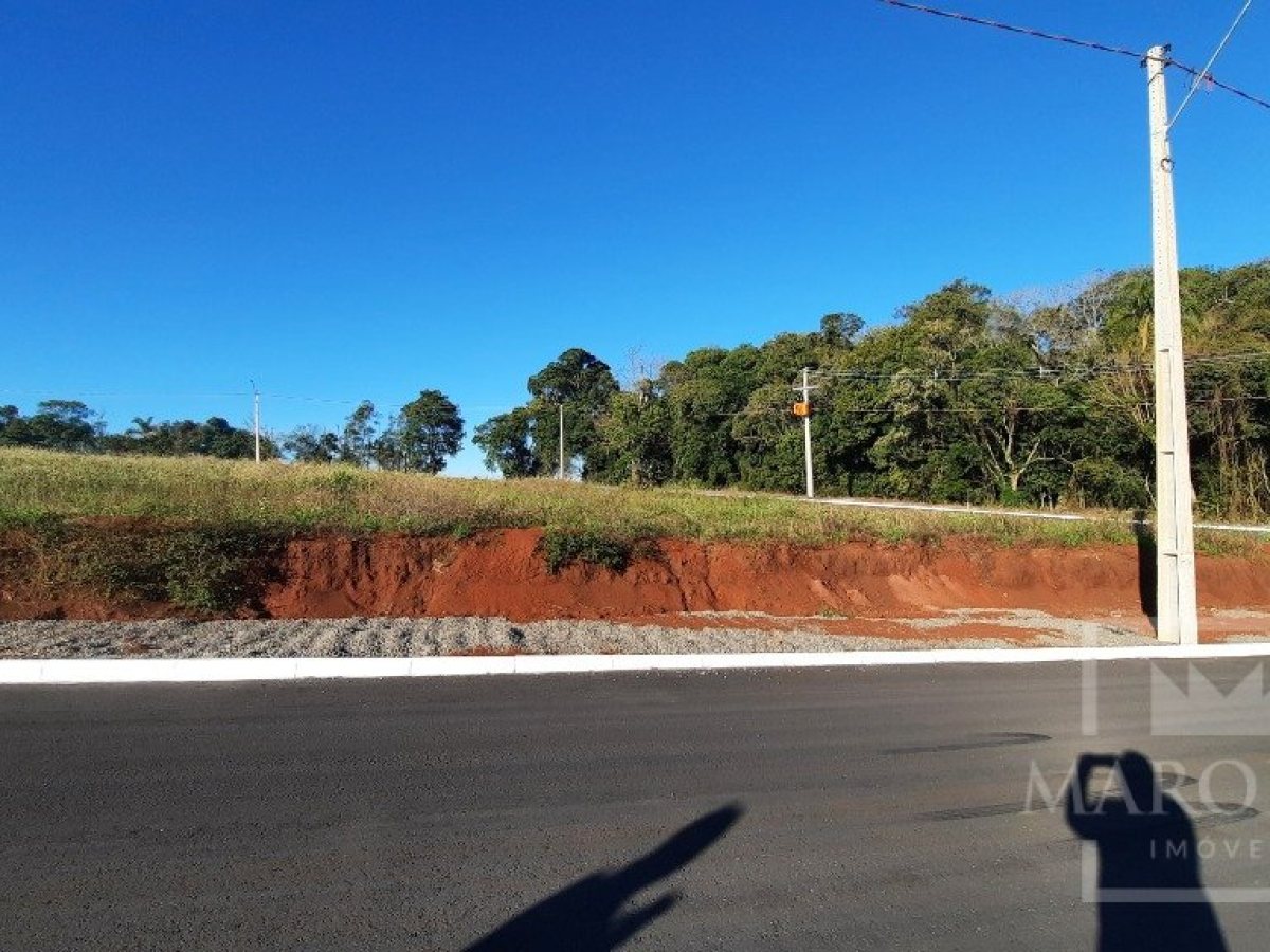 Terreno com 403m², Nao suíte, no bairro Loteamento Residencial Villagio em Marau