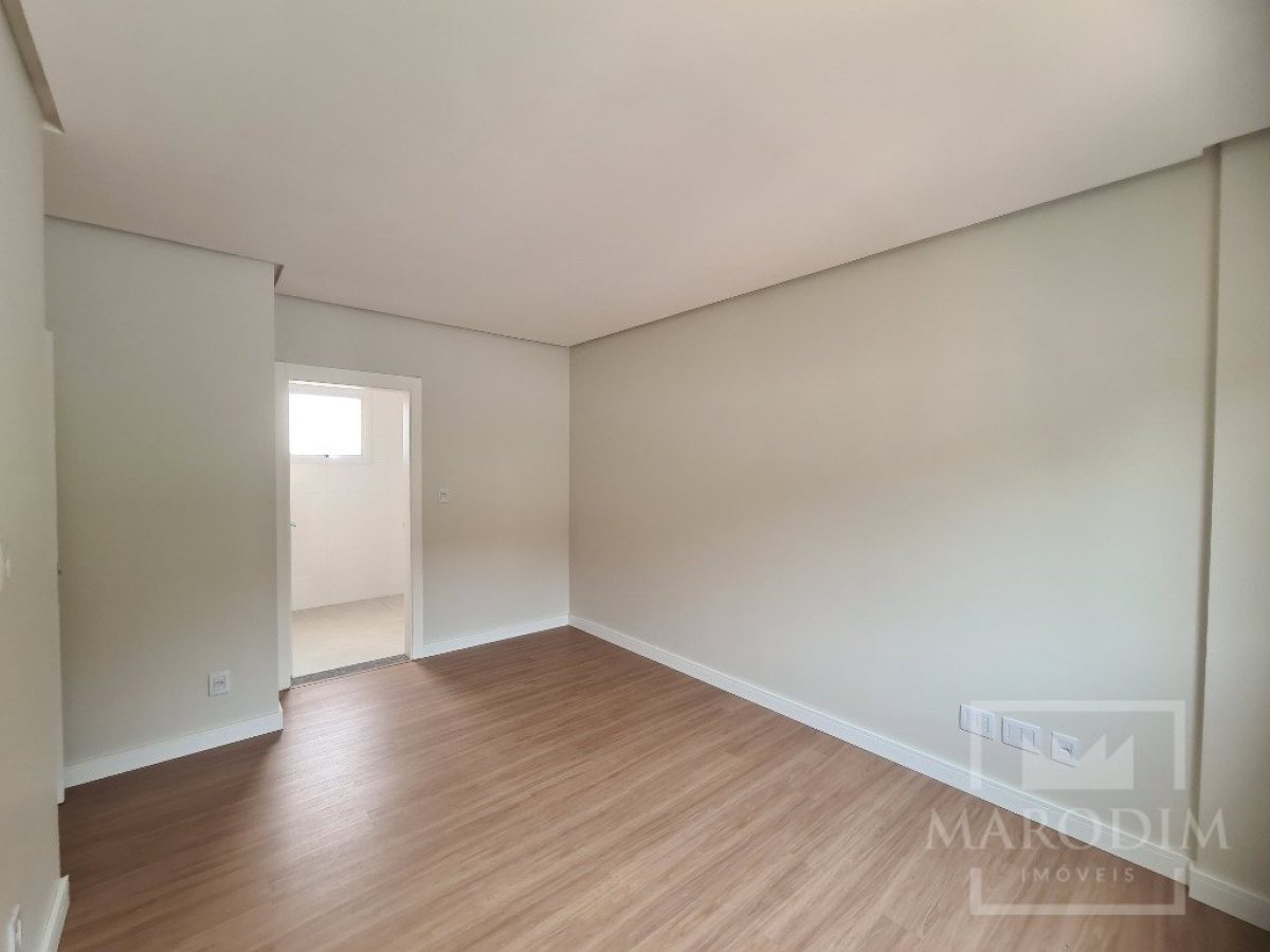 Apartamento com 76m², 2 dormitórios, Sim suíte, 1 vaga, no bairro Centro em Marau