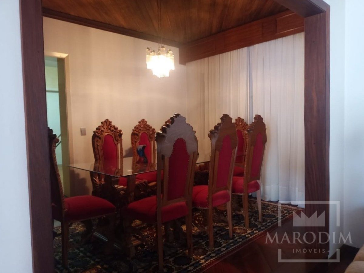 Salas/Conjuntos com 192m², Nao suíte, no bairro Centro em Marau