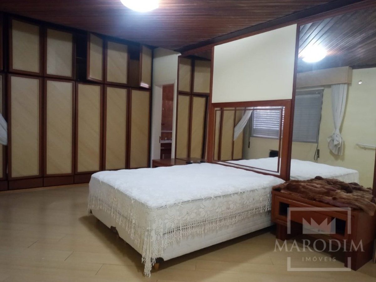 Salas/Conjuntos com 192m², Nao suíte, no bairro Centro em Marau