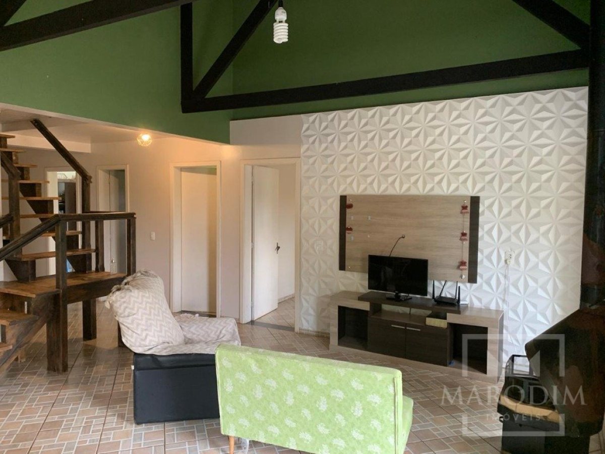 Chácara com 200m², 4 dormitórios, Sim suíte, 2 vagas, no bairro Barragem Capingui em Marau