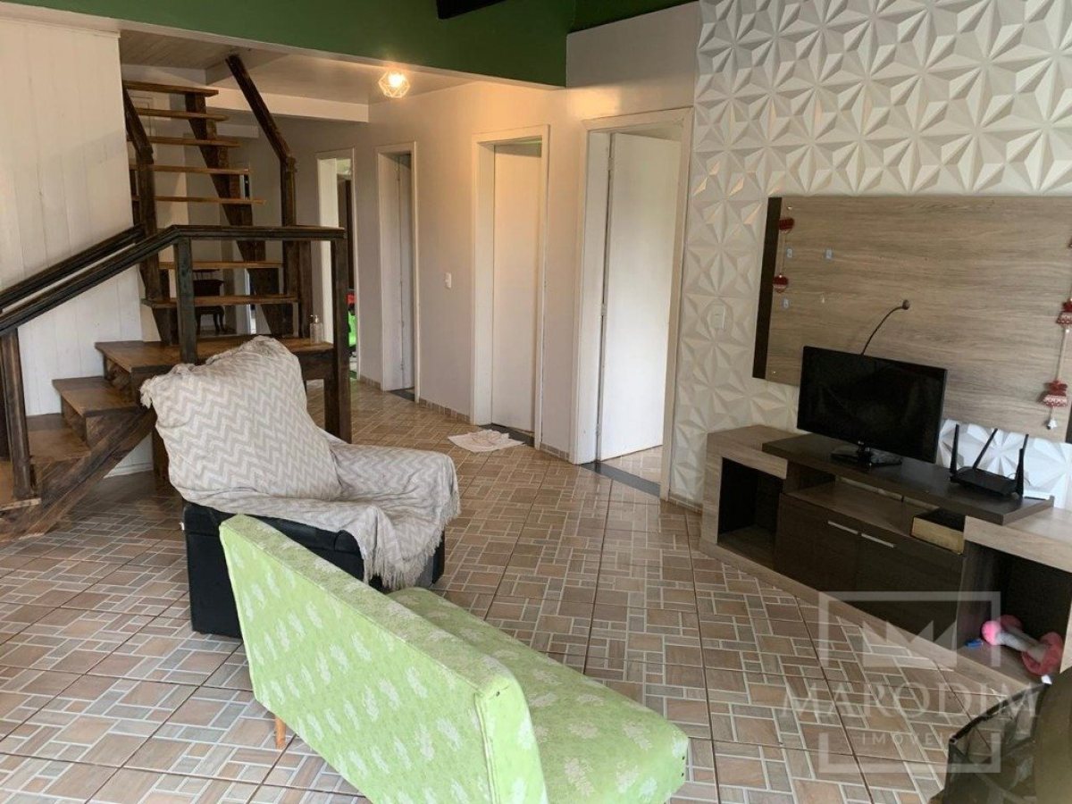 Chácara com 200m², 4 dormitórios, Sim suíte, 2 vagas, no bairro Barragem Capingui em Marau