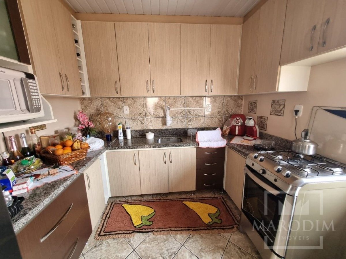 Casa com 103m², 2 dormitórios, Nao suíte, 2 vagas, no bairro Santa Rita em Marau