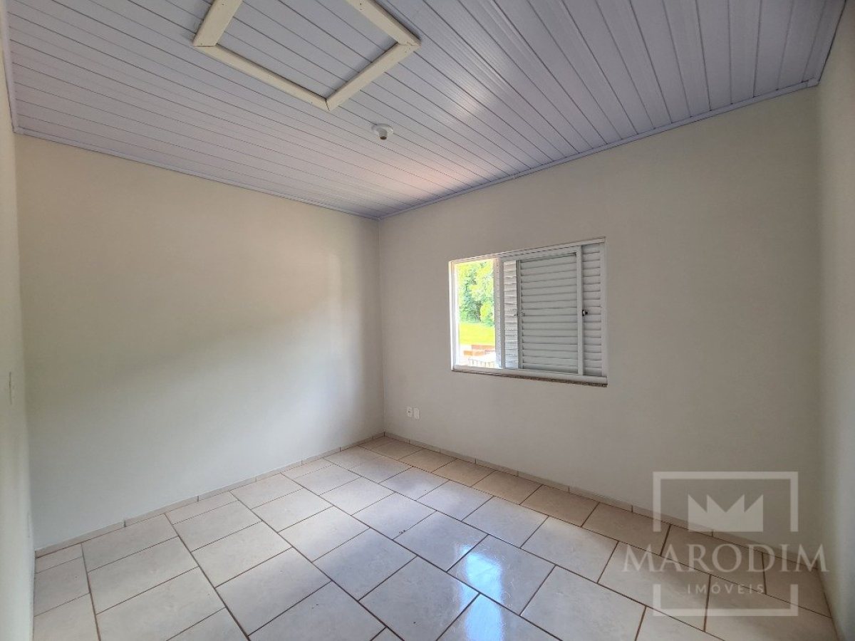 Casa com 52m², 2 dormitórios, Nao suíte, 1 vaga, no bairro Santa Helena em Marau