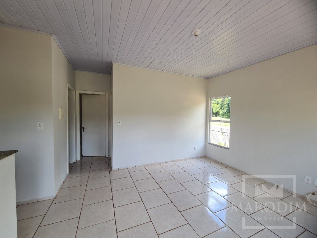 Casa com 52m², 2 dormitórios, Nao suíte, 1 vaga, no bairro Santa Helena em Marau