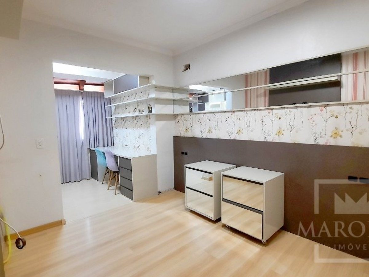 Apartamento com 163m², 3 dormitórios, Sim suíte, 2 vagas, no bairro Centro em Marau