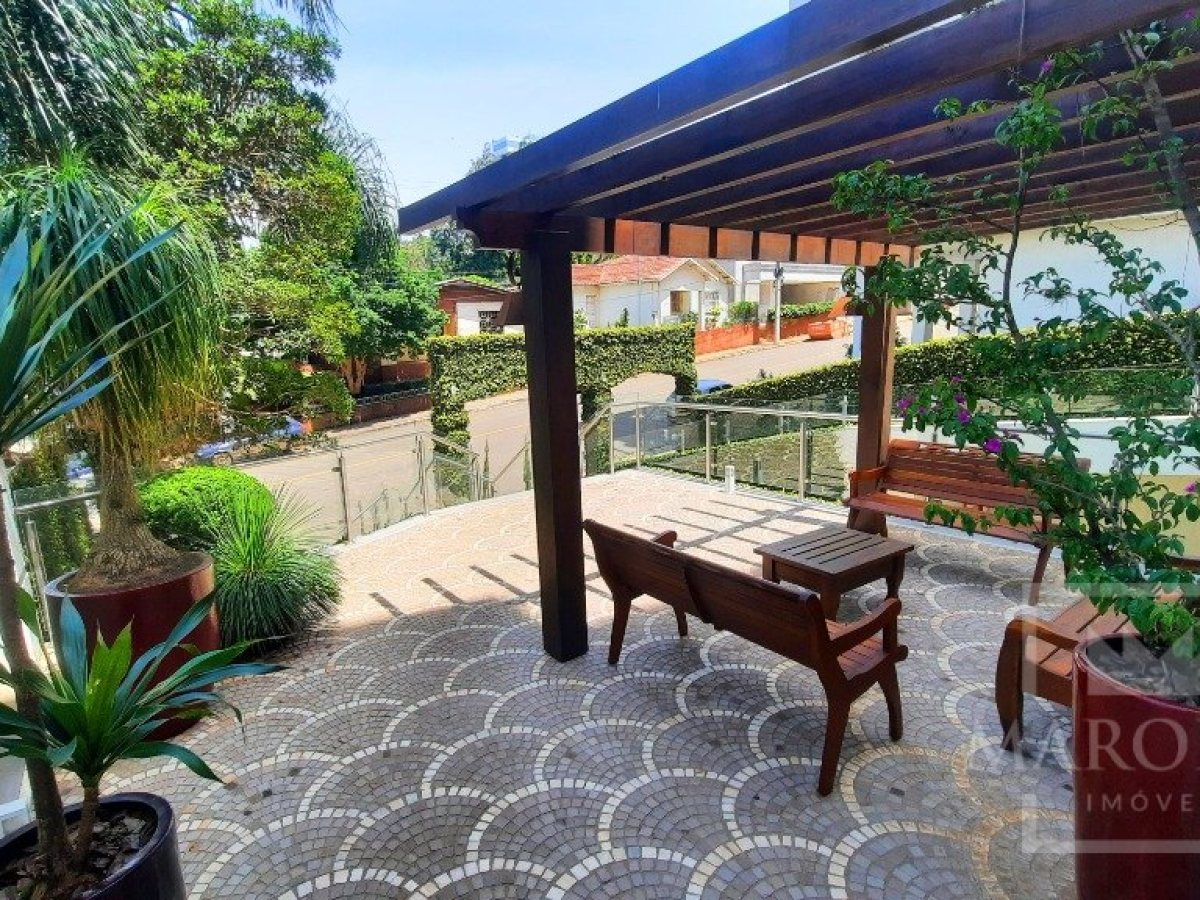 Apartamento com 163m², 3 dormitórios, Sim suíte, 2 vagas, no bairro Centro em Marau