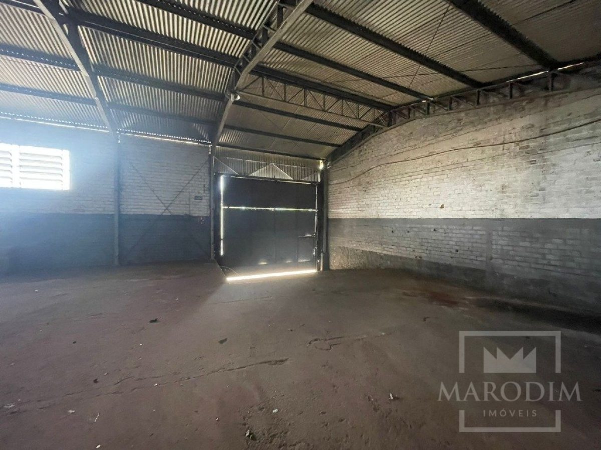 Pavilhão com 480m², Nao suíte, no bairro Loteamento Busnello em Marau