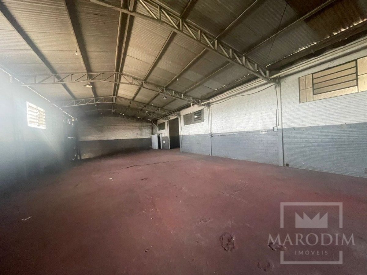 Pavilhão com 480m², Nao suíte, no bairro Loteamento Busnello em Marau