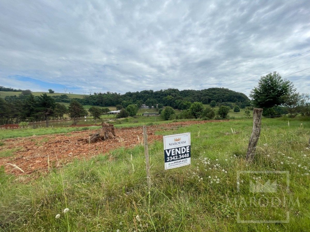 Terreno com 11395m², Nao suíte, no bairro Interior em Marau