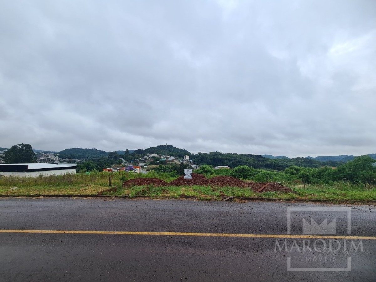 Terreno com 514m², Nao suíte, no bairro Jardim Dourado em Marau