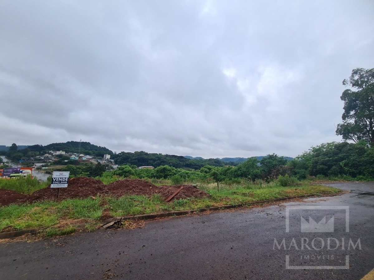 Terreno com 514m², Nao suíte, no bairro Jardim Dourado em Marau
