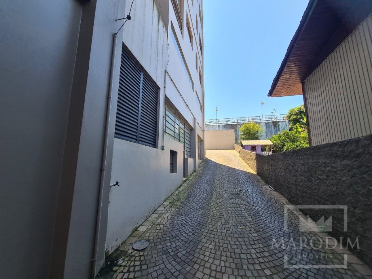 Apartamento com 131m², 3 dormitórios, Sim suíte, 1 vaga, no bairro Centro em Marau
