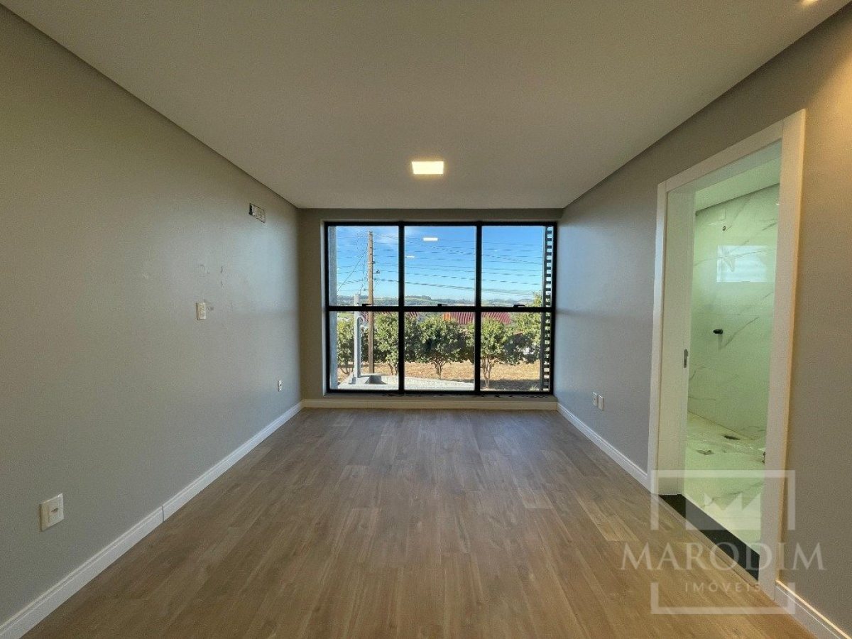 Sobrado com 150m², 2 dormitórios, Nao suíte, 2 vagas, no bairro Loteamento Colina em Marau