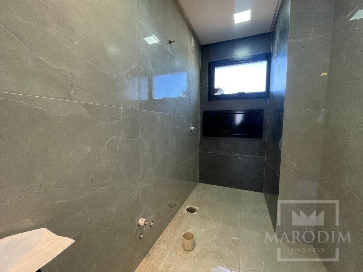 Sobrado com 150m², 2 dormitórios, Nao suíte, 2 vagas, no bairro Loteamento Colina em Marau