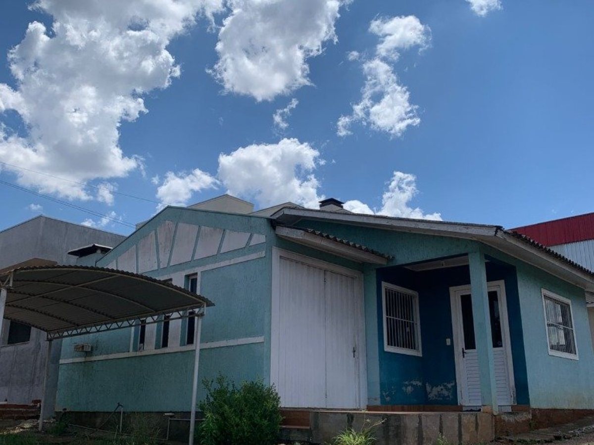 Casa com 71m², 2 dormitórios, Nao suíte, 1 vaga, no bairro Portal do Sol em Marau